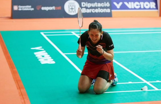 9场连红并 9场连红并