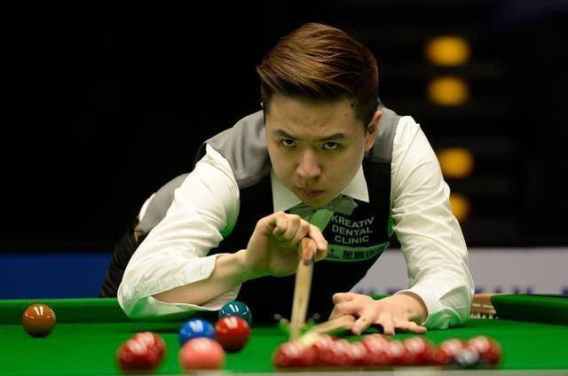 逼迫对手在 逼迫对手在